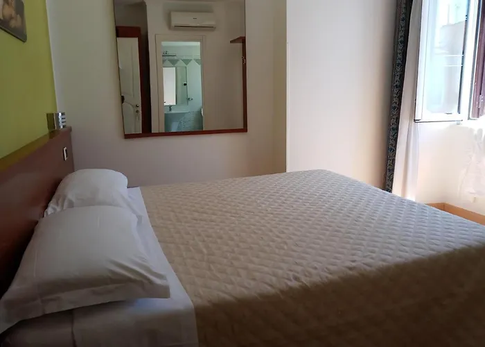 La Casa Dell'arte 3* Rome